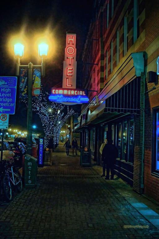 Commercial Hotel エドモントン エクステリア 写真